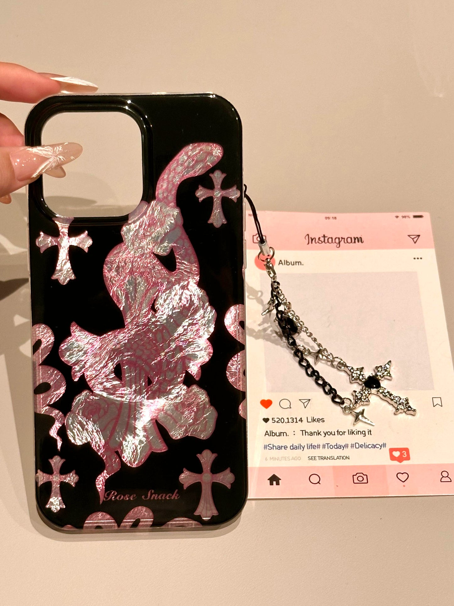 Spice Girl Hollow Cross Snake Black Aesthetic Phone Case with Phone Chain Pendant Suitable for iPhone16 iPhone15 iPhone14 iPhone13