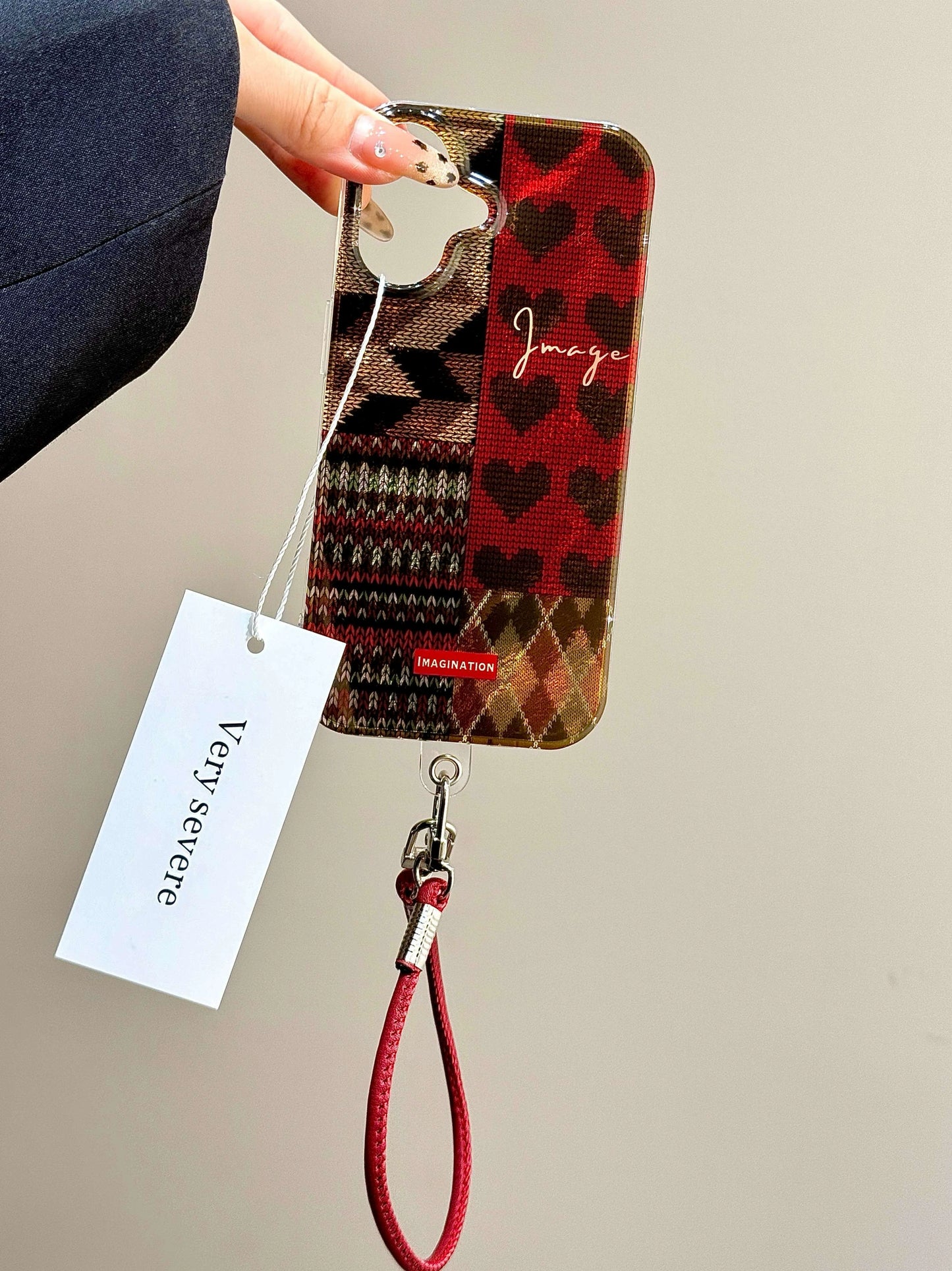 Sweater Pattern Love Bracket Aesthetic Mobile Phone Case with Hand Strap Mobile Phone Rope Pendant Suitable for iPhone16 iPhone15 iPhone14 iPhone13