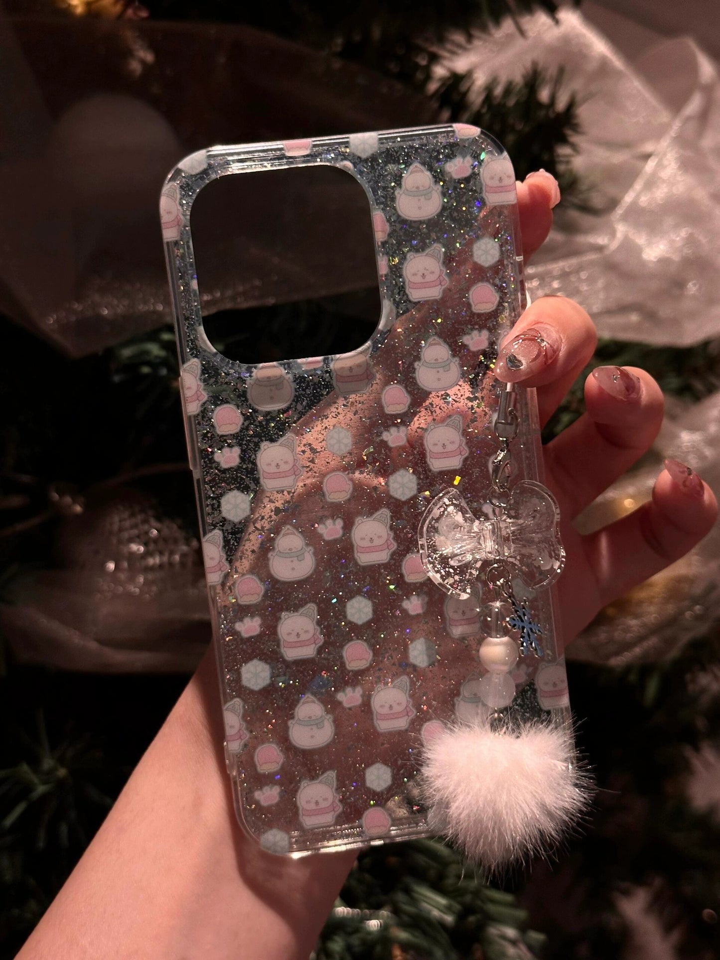 Winter Cute Snowflake Glitter Snowman Transparent Mobile Phone Case with Plush Mobile Phone Chain Pendant Suitable for iPhone16 iPhone15 iPhone14 iPhone13