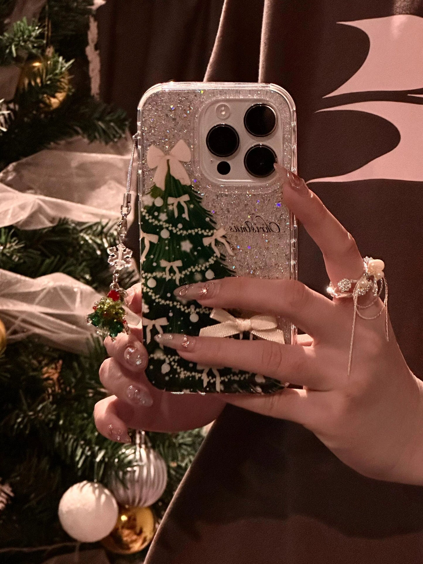 Glitter Bow Christmas Tree Aesthetic Phone Case Suitable for iPhone16 iPhone15 iPhone14 iPhone13