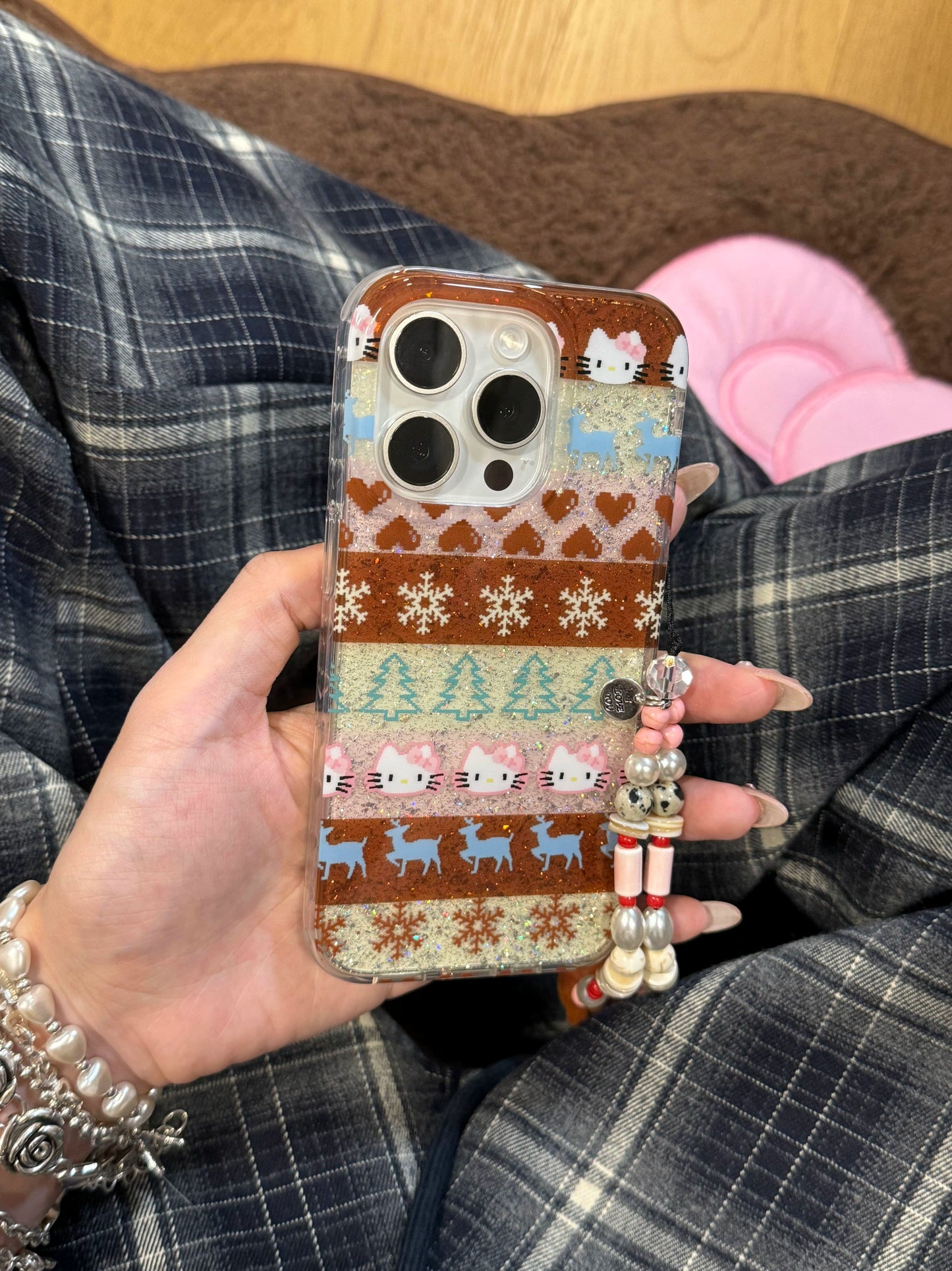 Retro Snowflake Glitter Cute Kitten Striped Korean Aesthetic Mobile Phone Case with Mobile Phone Chain Pendant Suitable for iPhone16 iPhone15 iPhone14 iPhone13