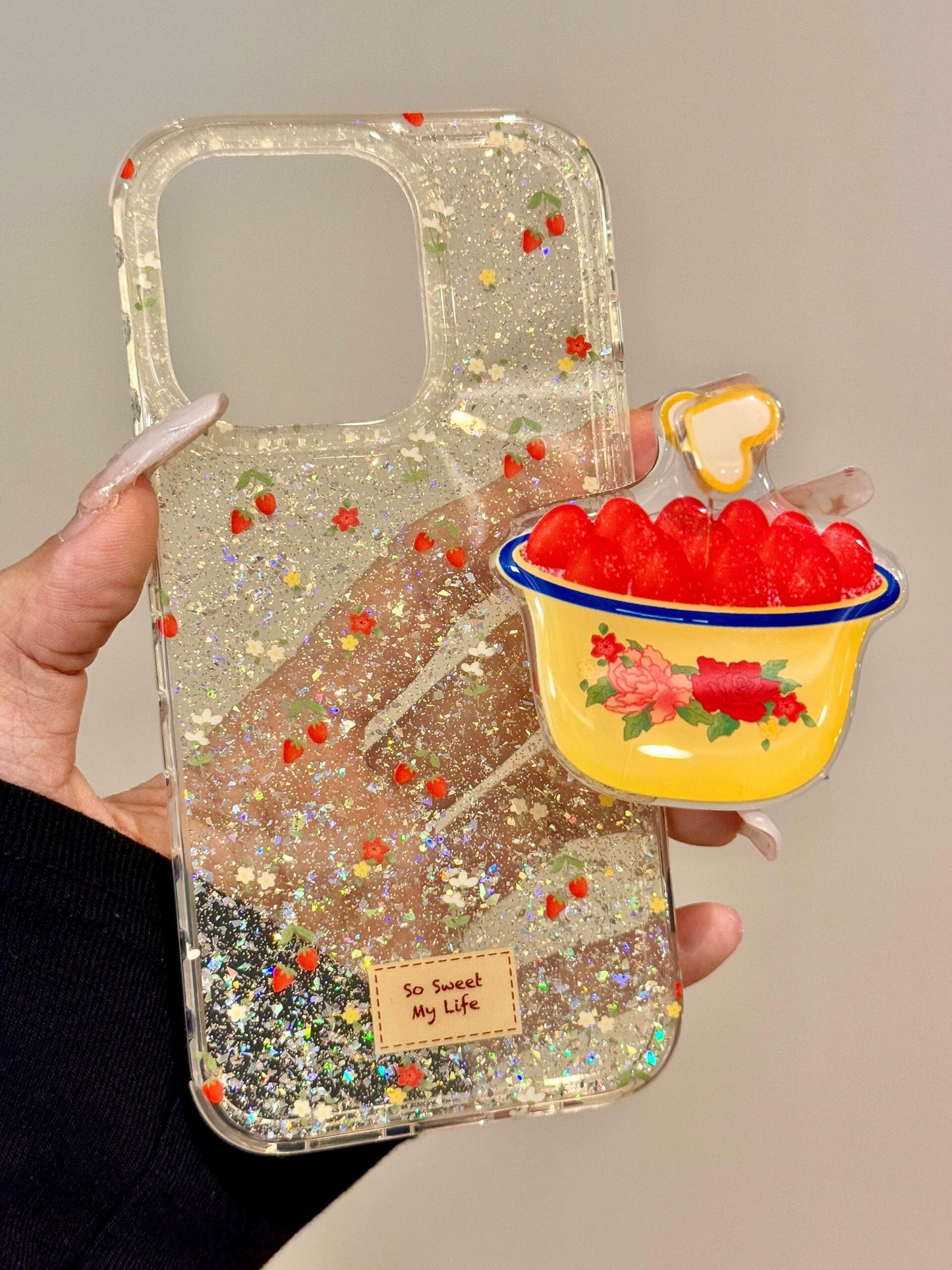 Enamel Basin Glitter Strawberry Cake Holder Cute Aesthetic Mobile Phone Case Suitable for iPhone16 iPhone15 iPhone14 iPhone13