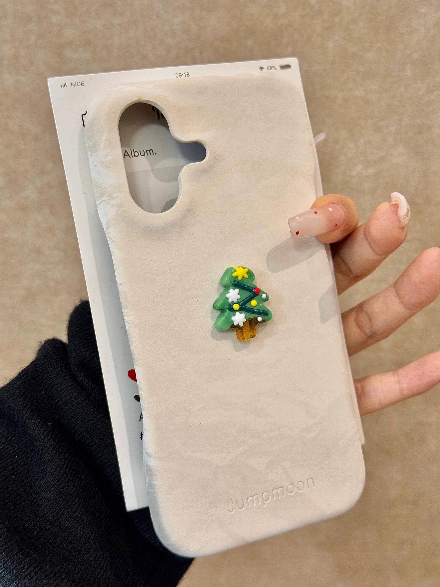 Satin Wavy Three-dimensional Christmas Tree White Aesthetic Phone Case Suitable for iPhone16 iPhone15 iPhone14 iPhone13