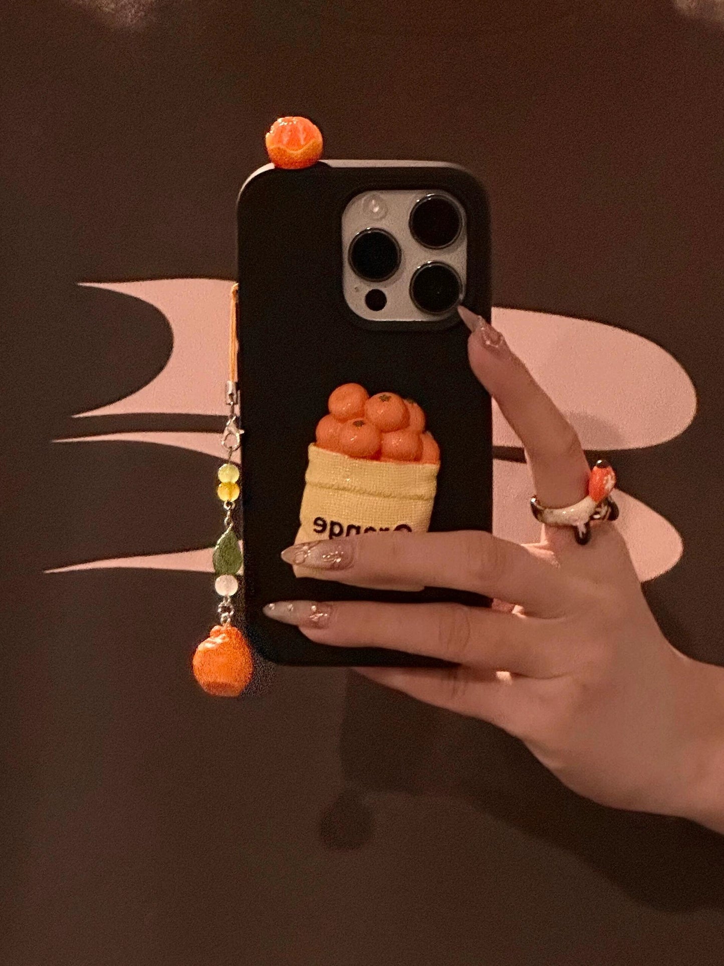 Three-dimensional Orange Cute Fun Aesthetic Mobile Phone Case with Mobile Phone Chain Pendant Suitable for iPhone16 iPhone15 iPhone14 iPhone13