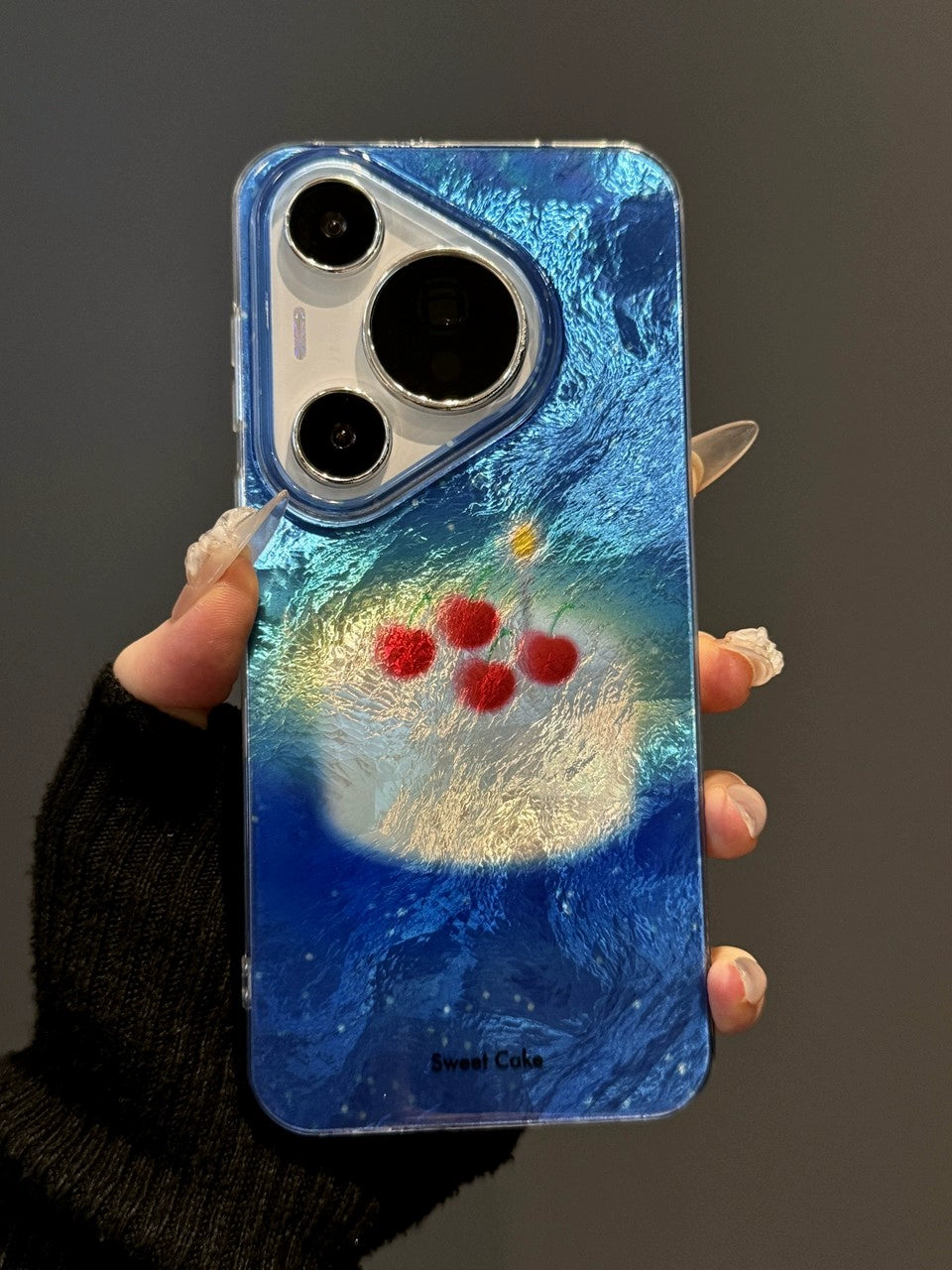 Blue Graffiti Oil Painting Cherry Cake Aesthetic Mobile Phone Case, Suitable for Huawei Mate60pro New Pura70 Anti-drop