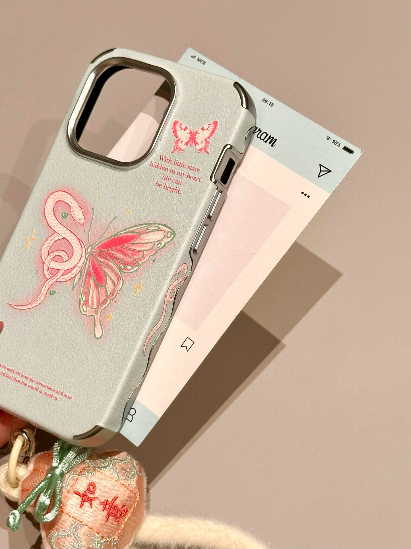 Pink Snake and Butterfly Combination Aesthetic Mobile Phone Case, Electroplated Mobile Phone Case with Mobile Phone Rope Suitable for iPhone16 iPhone15 iPhone14 iPhone13 with Phone Chain