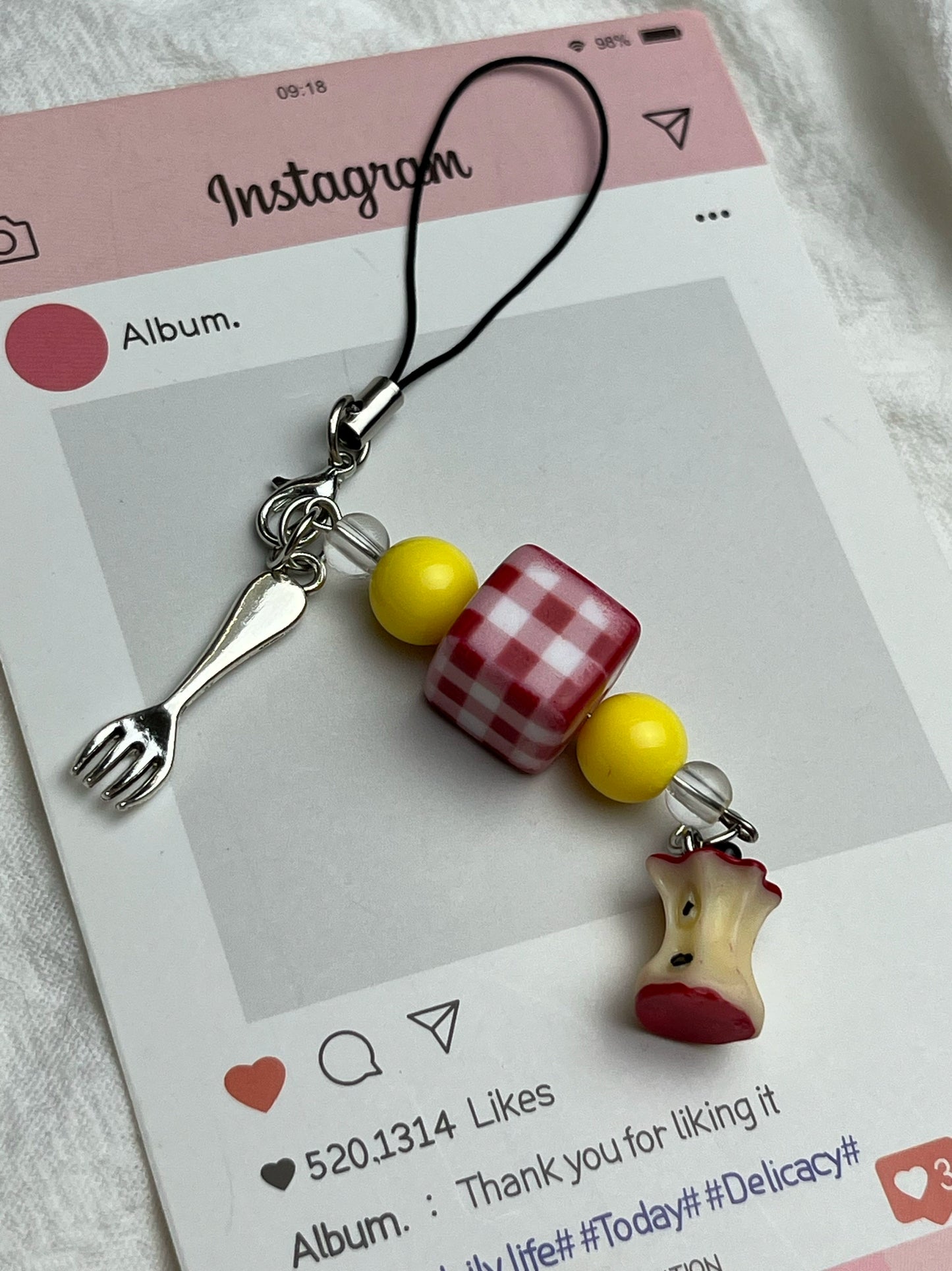 Apple Nuclear Fork Red and White Plaid Square Beaded Small Pendant Key Chain Cute Kawaii Mobile Phone Chain Girl Heart DIY