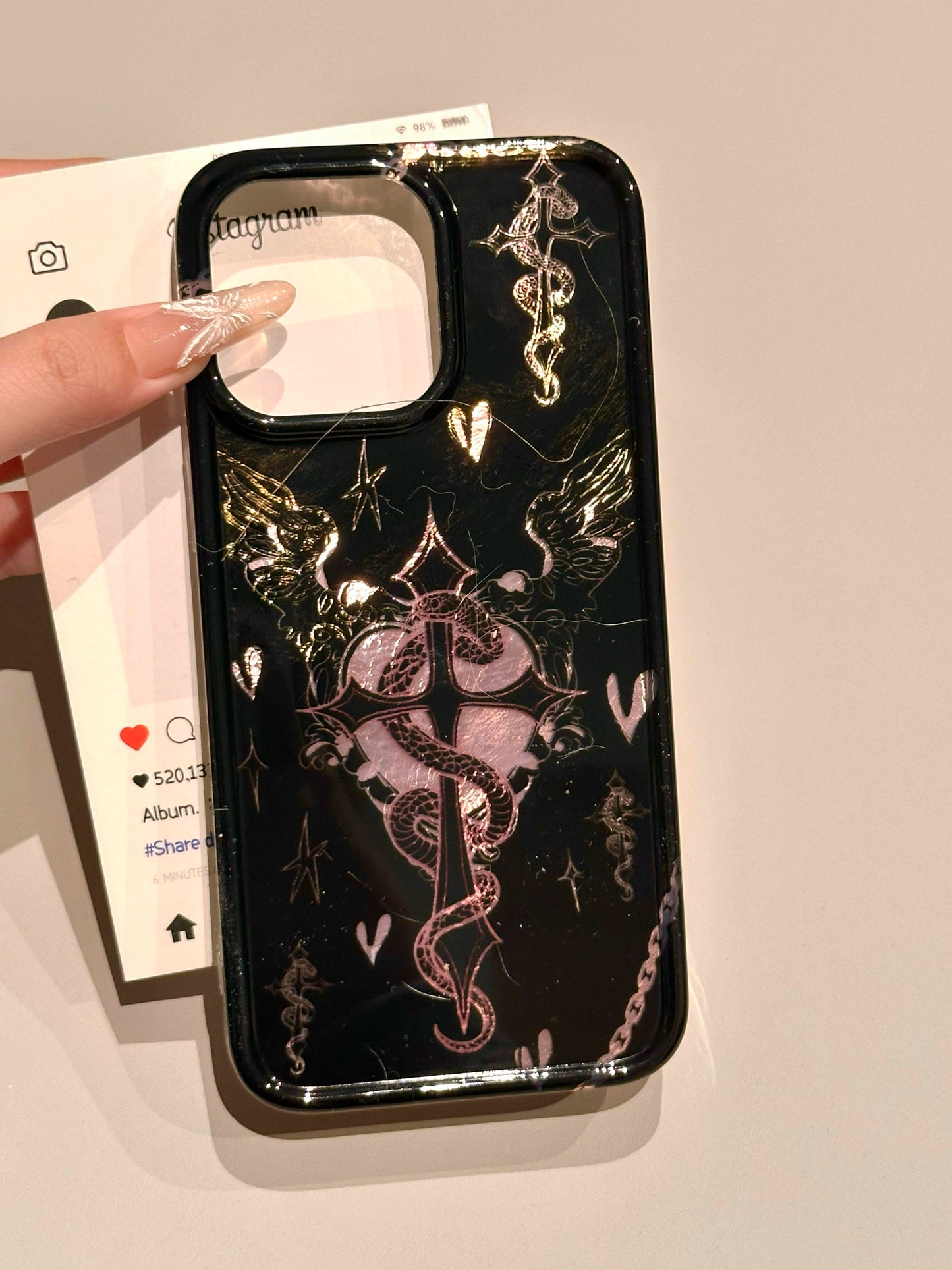 Hollow Love Wings Black Snake Black Pink Aesthetic Cool Girl Mobile Phone Case Coquette Phone Case with Mobile Phone Chain Pendant Suitable for iPhone16 iPhone15 iPhone14 iPhone13