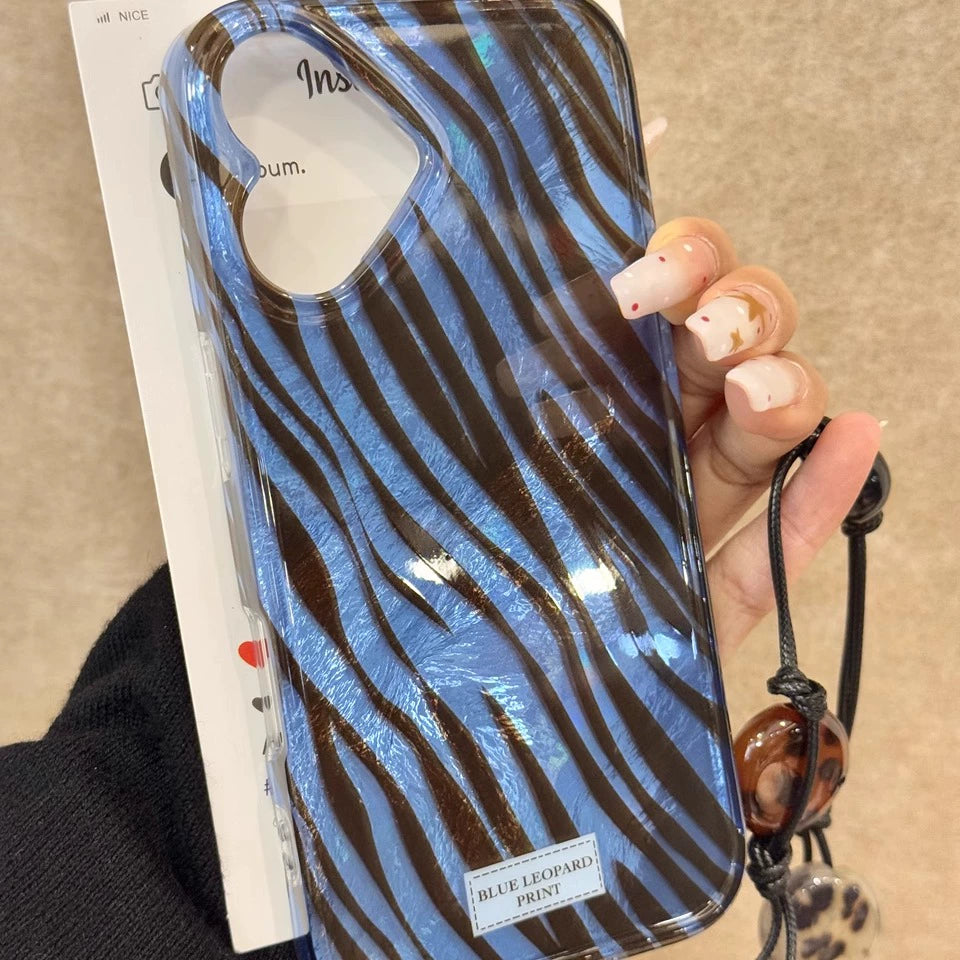 Transparent Blue Brown Zebra Pattern Love Lens Art Aesthetics Mobile Phone Case Suitable for iPhone16 iPhone15 iPhone14 iPhone13