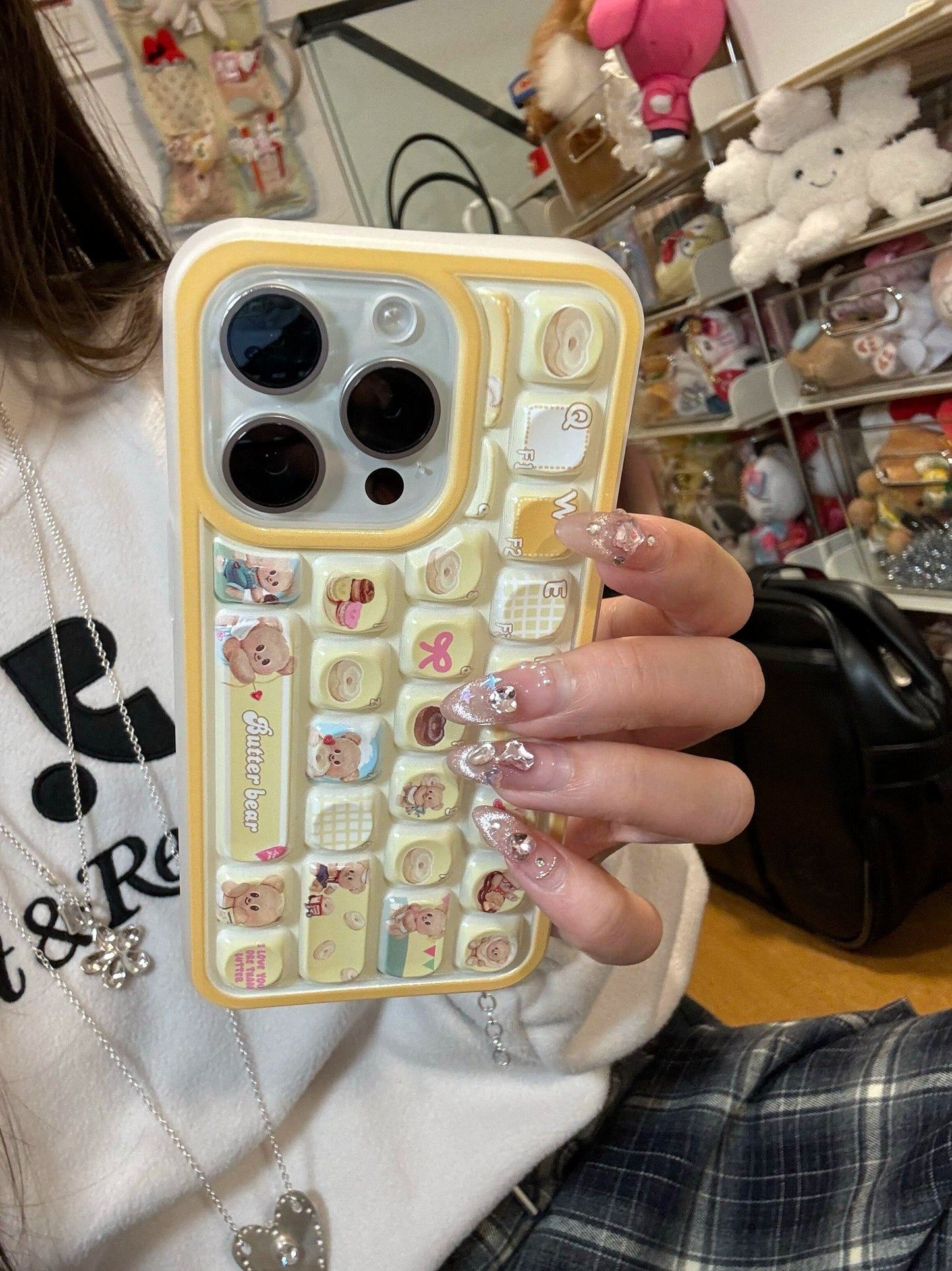 Cute Keyboard Butter Bear Gilly Cat Phone Case Suitable for iPhone16 iPhone15 iPhone14 iPhone13