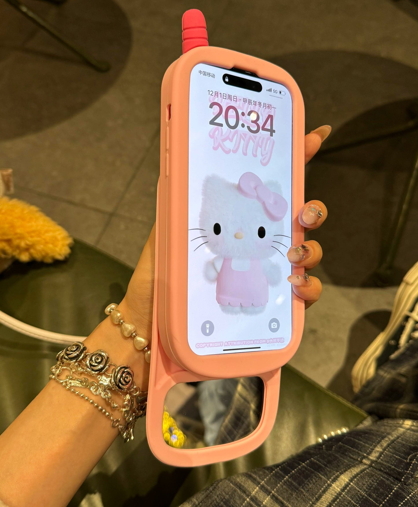 Push and Pull Up and Down Removable Pink Mirror Phone Toy Fun Phone Case Suitable for iPhone16 iPhone15 iPhone14 iPhone13