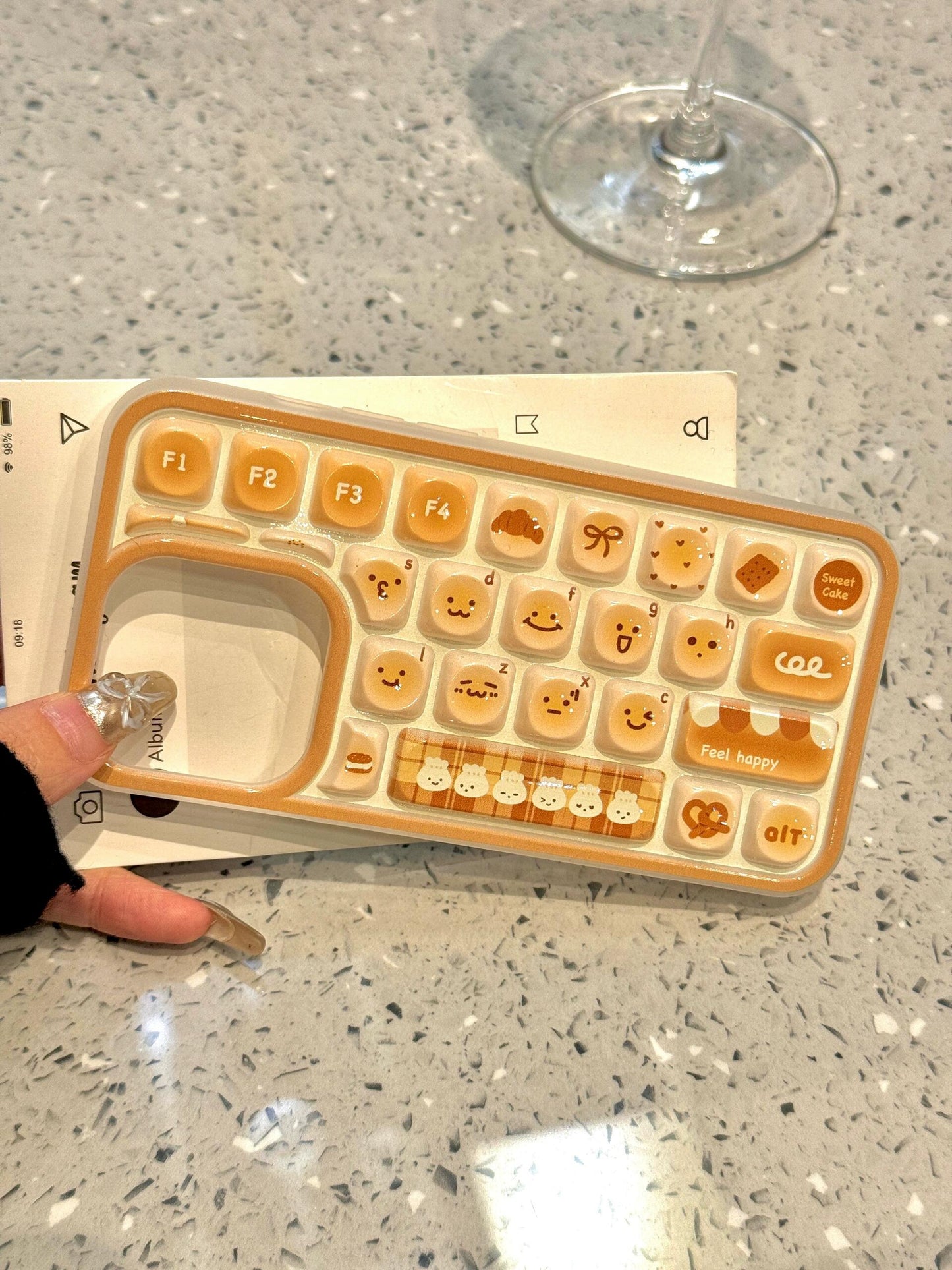 Cute Keyboard Case Butter Bear Gilly Cat Phone Case Suitable for iPhone16 iPhone15 iPhone14 iPhone13