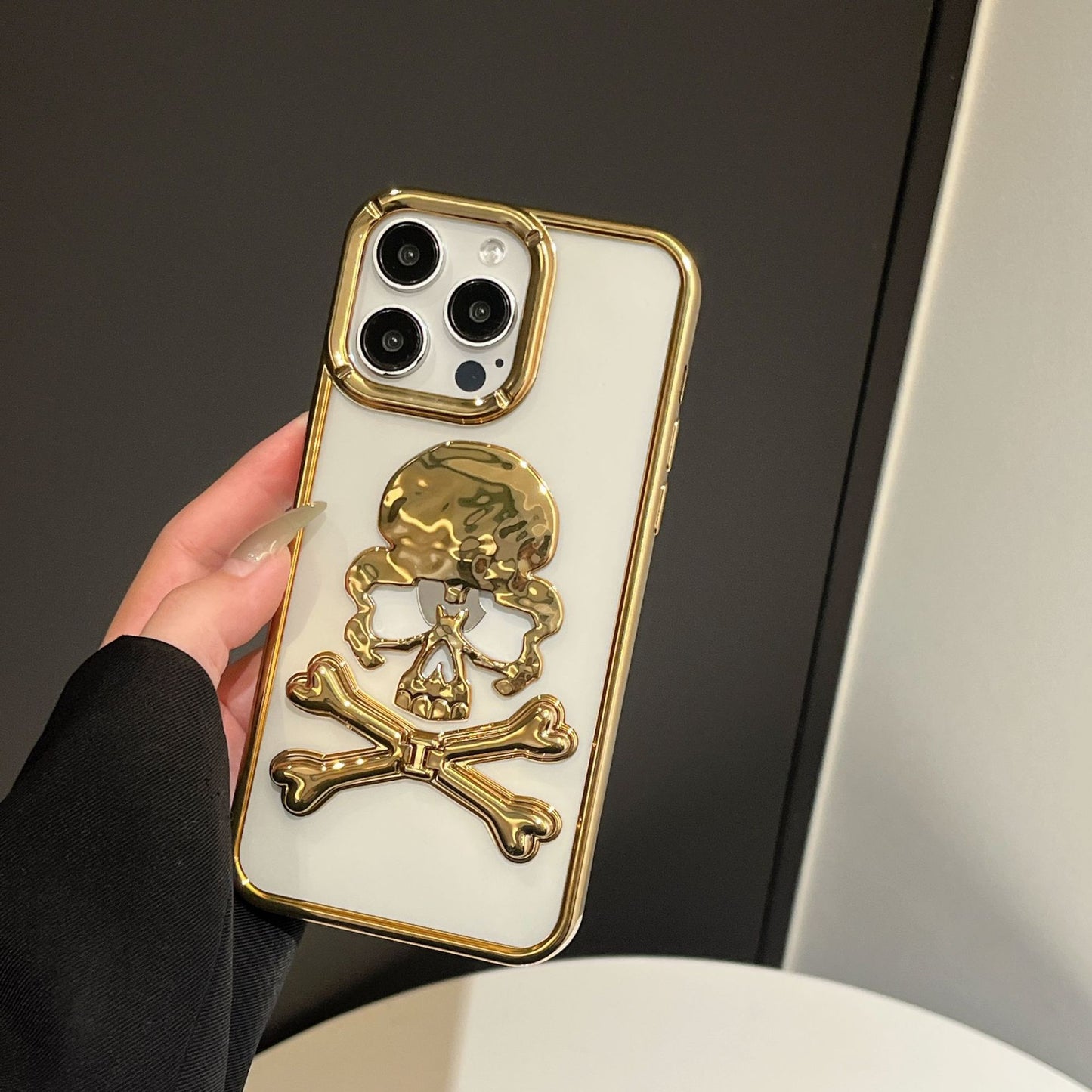 Electroplated Matte Skull Holder Mobile Phone Case Suitable for iPhone16 iPhone15 iPhone14 iPhone13