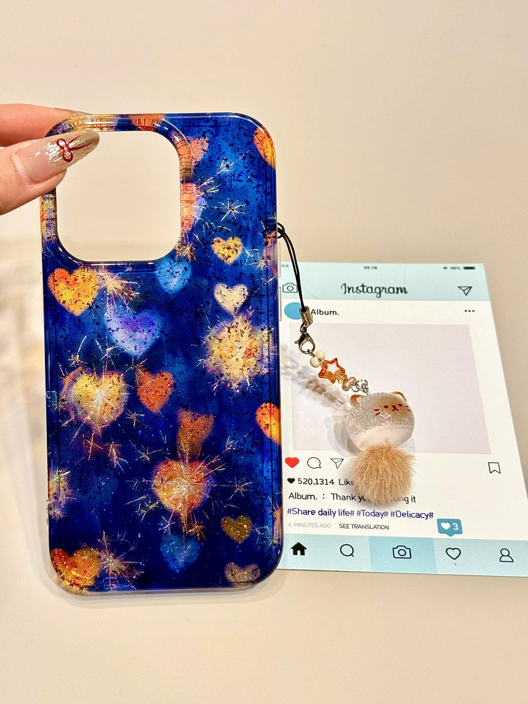 Sequin Glitter Color Love Mobile Phone Case with Mobile Phone Chain Pendant Suitable for iPhone16 iPhone15 iPhone14 iPhone13