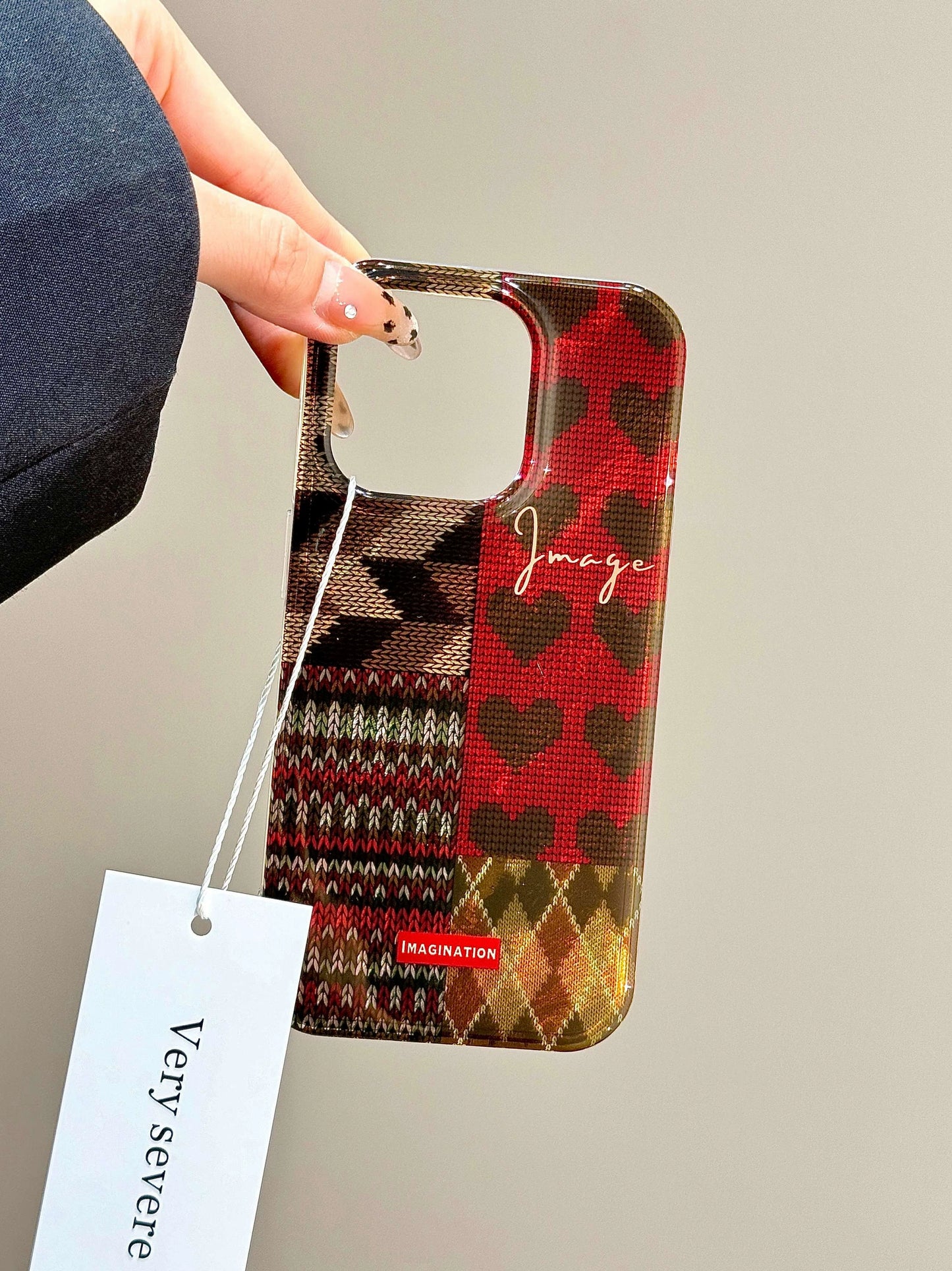 Sweater Pattern Love Bracket Aesthetic Mobile Phone Case with Hand Strap Mobile Phone Rope Pendant Suitable for iPhone16 iPhone15 iPhone14 iPhone13