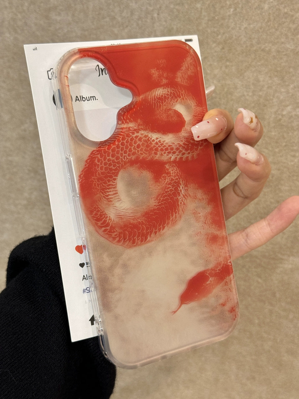 Flying Red Snake Fantasy Aesthetic Mobile Phone Case Suitable for iPhone16 iPhone15 iPhone14 iPhone13