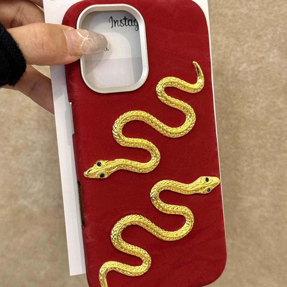 Retro Golden Snake Red Velvet Background Phone Case Suitable for iPhone16 iPhone15 iPhone14 iPhone13