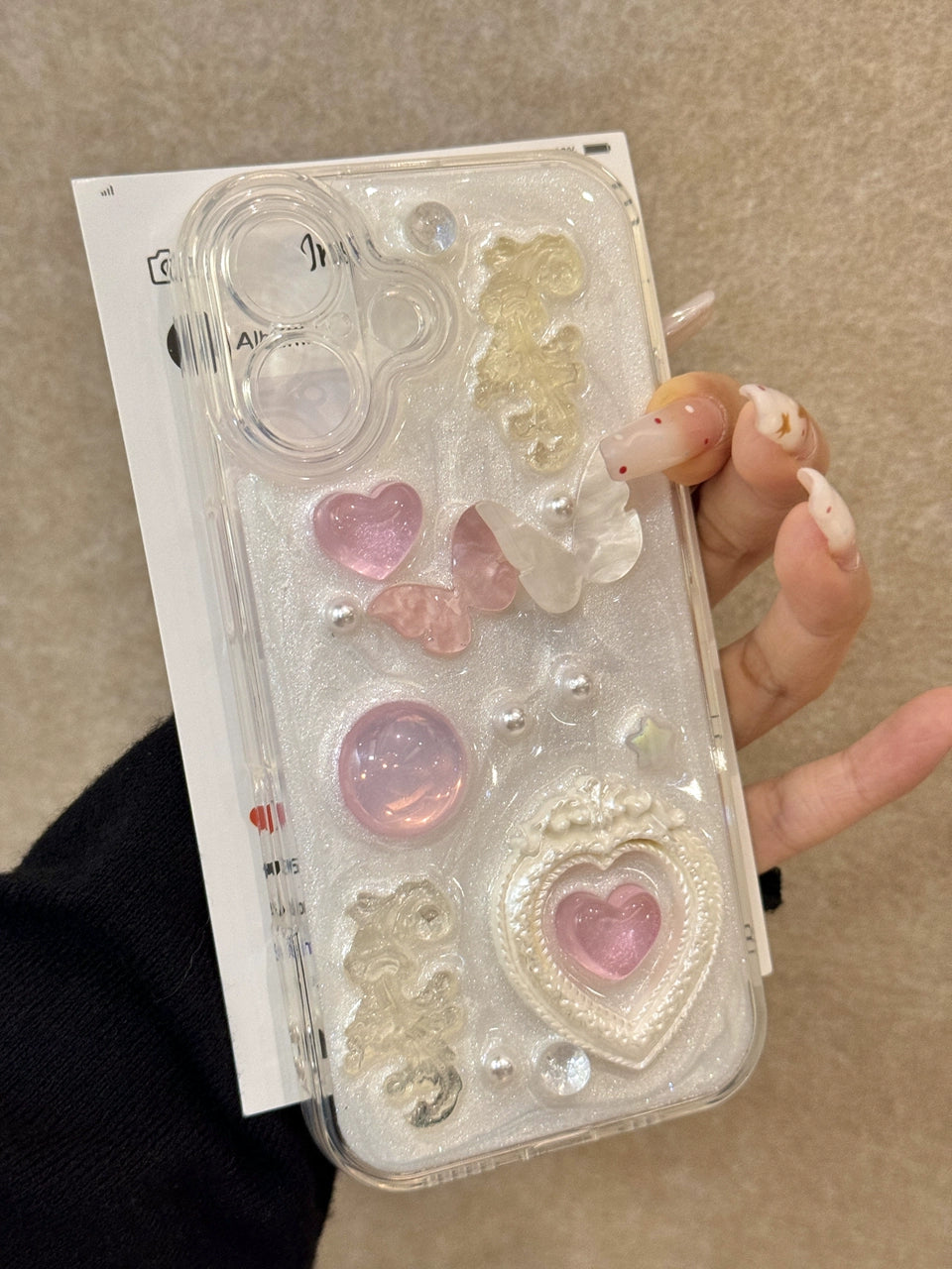 Epoxy Love Butterfly White Aesthetic Mobile Phone Case, Clean and Sweet Girl Mobile Phone Case Suitable for iPhone16 iPhone15 iPhone14 iPhone13