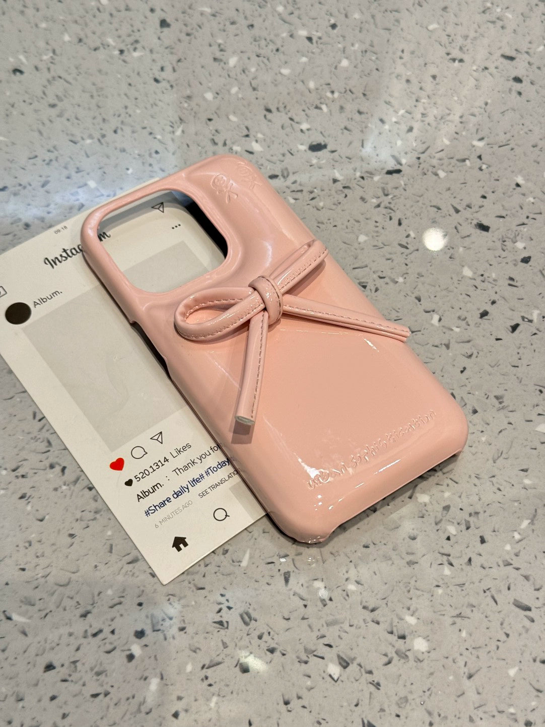 Soap Case Red Background Three-dimensional Bow Solid Color Mobile Phone Case Suitable for iPhone16 iPhone15 iPhone14 iPhone13