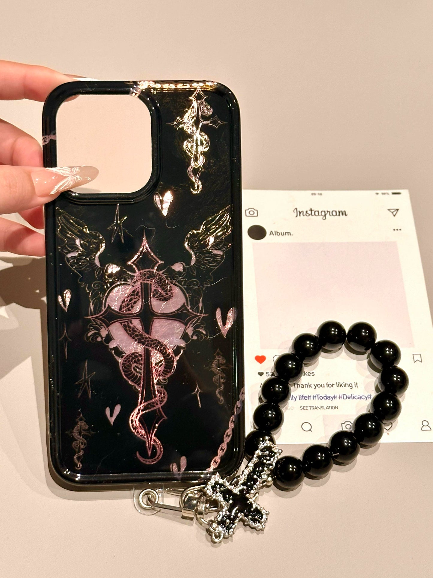 Hollow Love Wings Black Snake Black Pink Aesthetic Cool Girl Mobile Phone Case Coquette Phone Case with Mobile Phone Chain Pendant Suitable for iPhone16 iPhone15 iPhone14 iPhone13