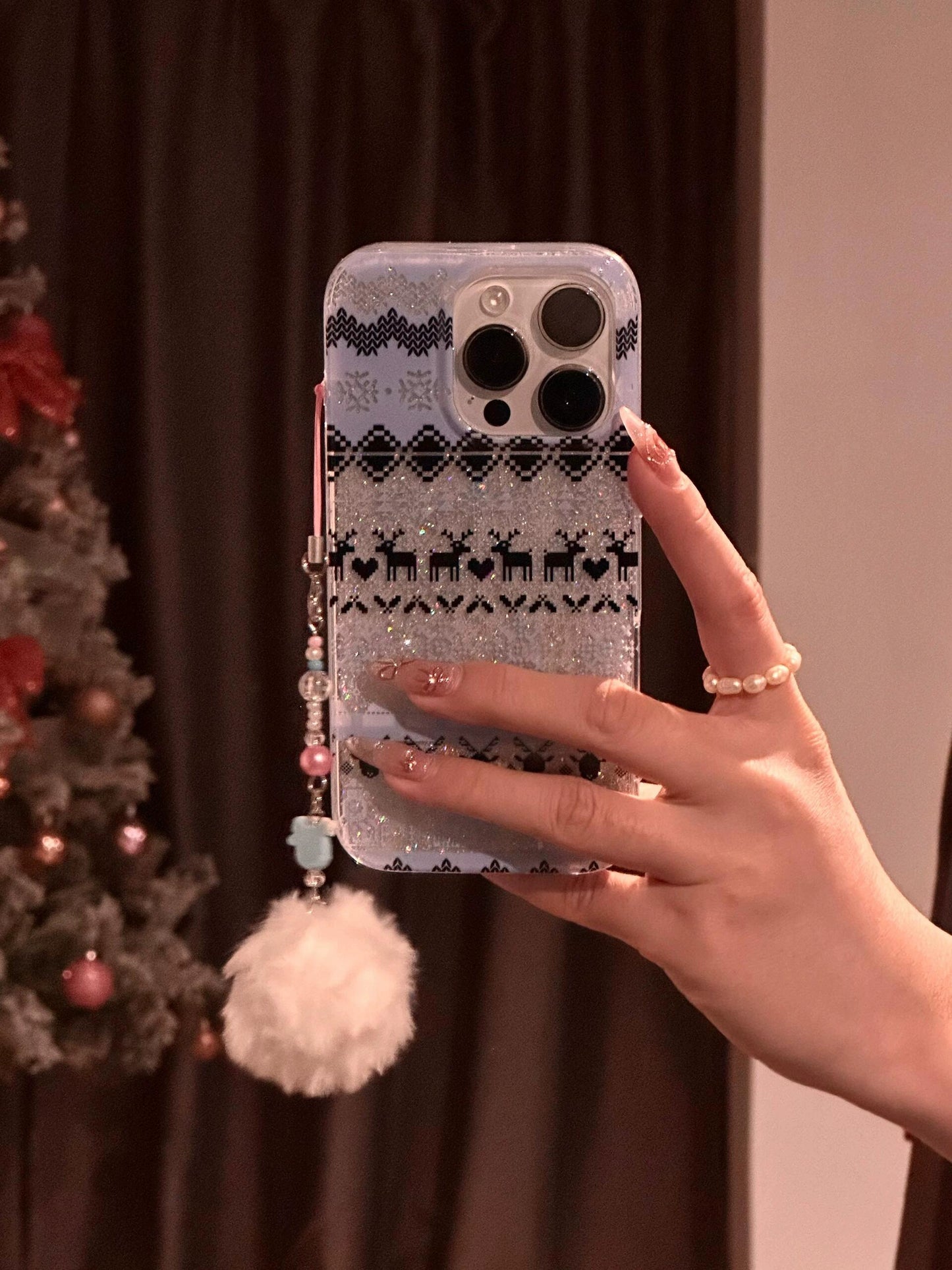 Winter Snowflake Deer Glitter Striped Translucent Aesthetic Silicone Mobile Phone Case with Mobile Phone Chain Pendant Suitable for iPhone16 iPhone15 iPhone14 iPhone13