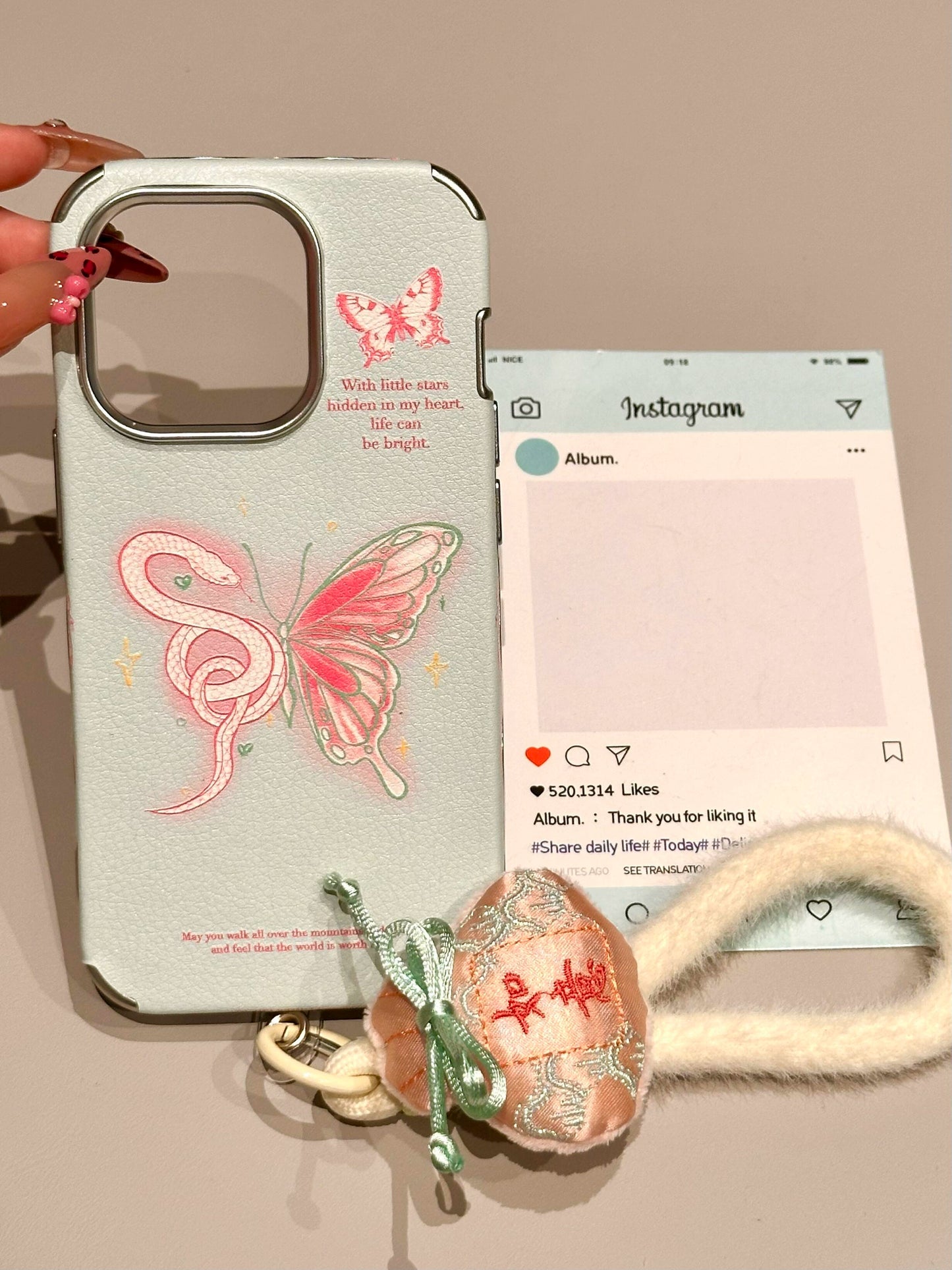 Pink Snake and Butterfly Combination Aesthetic Mobile Phone Case, Electroplated Mobile Phone Case with Mobile Phone Rope Suitable for iPhone16 iPhone15 iPhone14 iPhone13 with Phone Chain