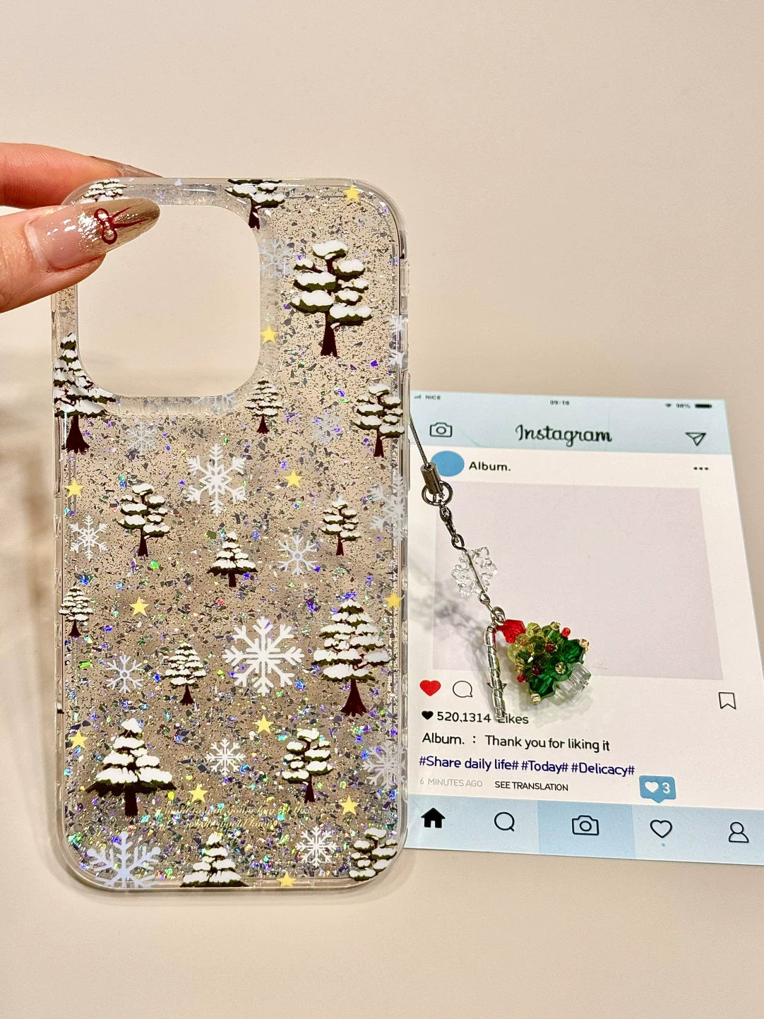 Winter Atmosphere Glitter Powder Snowflake Pine Transparent Mobile Phone Case with Pendant Suitable for iPhone16 iPhone15 iPhone14 iPhone13