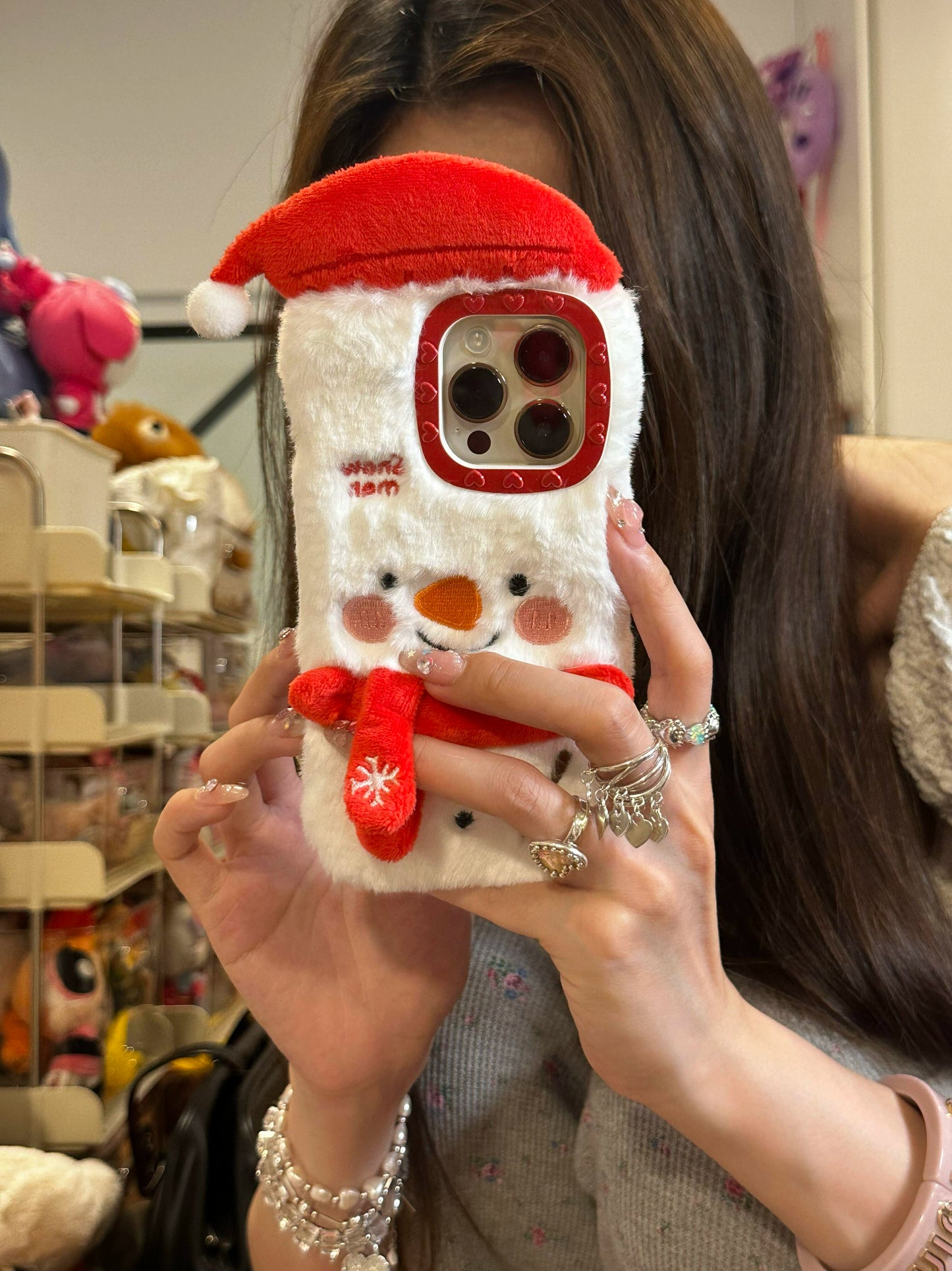 Plush Hat Scarf Snowman Cute Phone Case Suitable for iPhone16 iPhone15 iPhone14 iPhone13