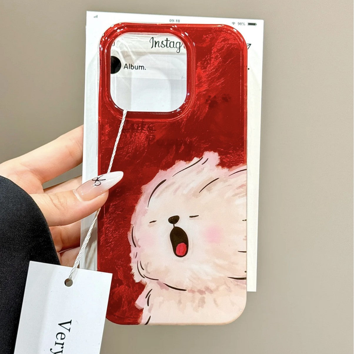 Red Background Cute Yawning Dog Tinfoil Pattern Aesthetics Cute Phone Case Suitable for iPhone16 iPhone15 iPhone14 iPhone13