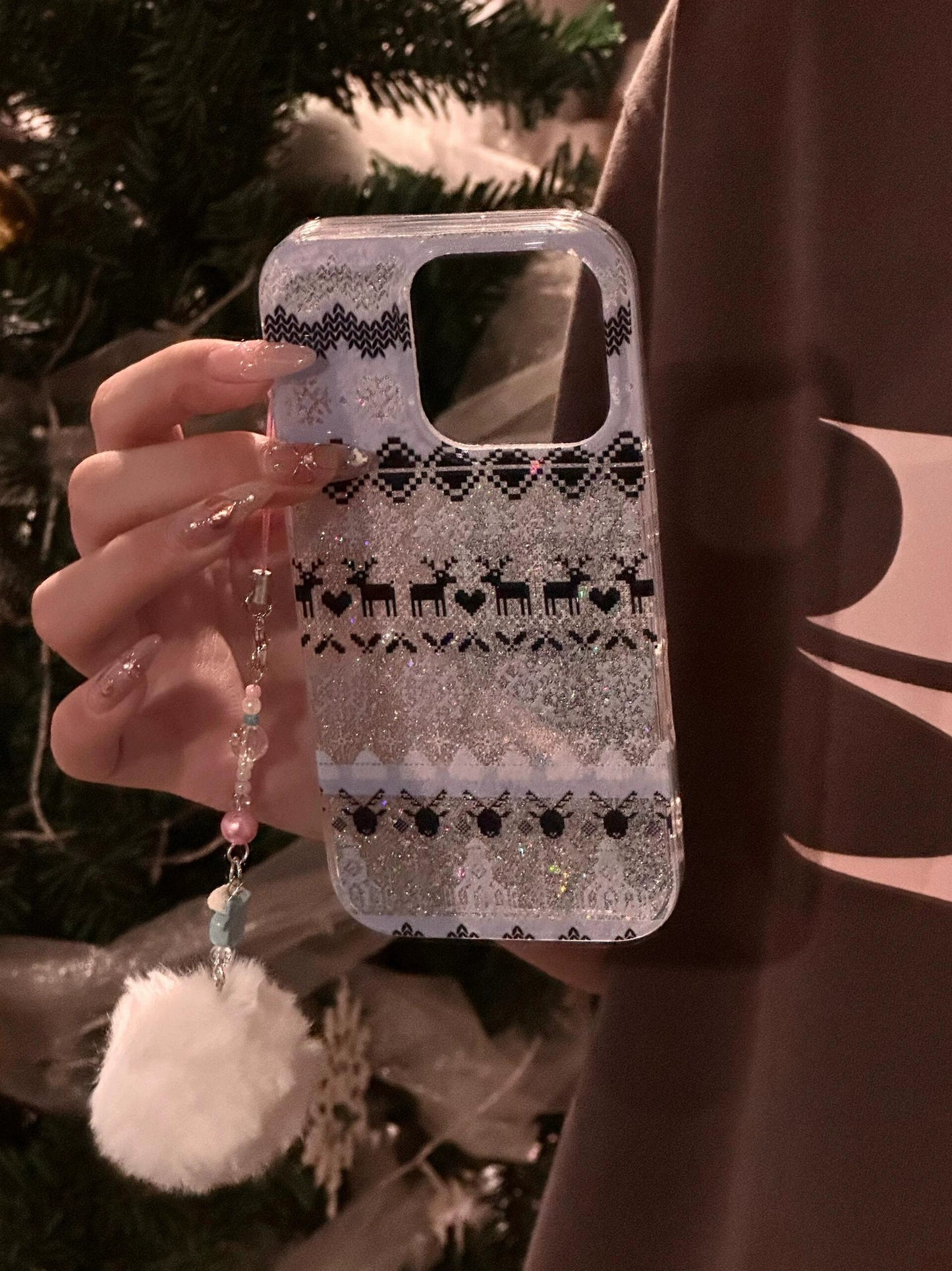 Winter Snowflake Deer Glitter Striped Translucent Aesthetic Silicone Mobile Phone Case with Mobile Phone Chain Pendant Suitable for iPhone16 iPhone15 iPhone14 iPhone13